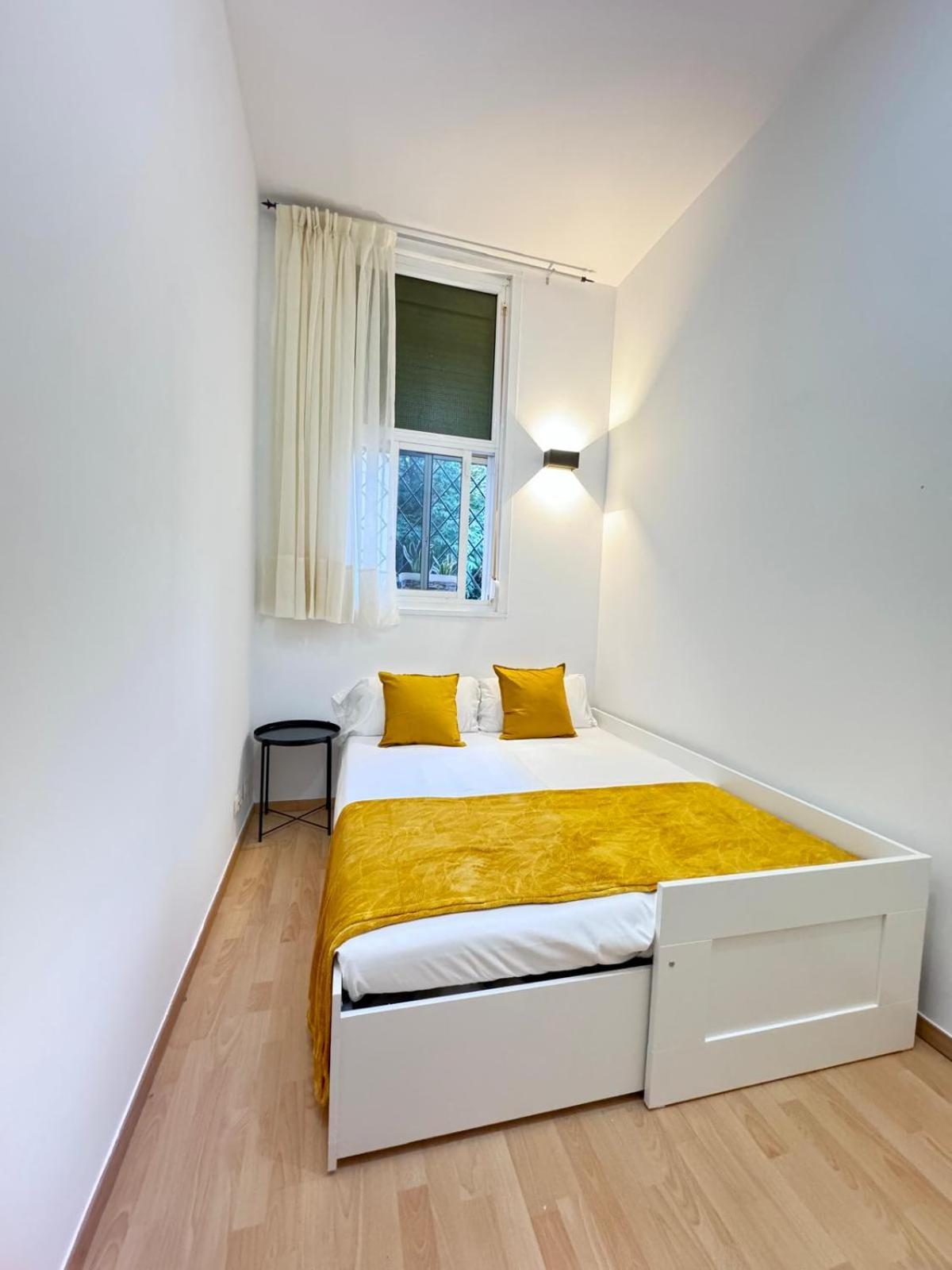 Pamis Apartament Sants, Barcelona Exterior foto